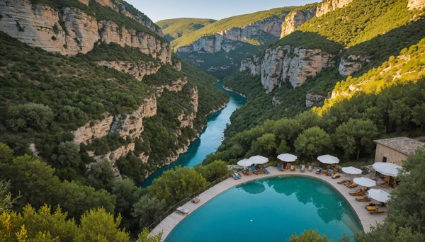 Les Meilleurs Campings avec Piscine à Explorer dans les Gorges du Tarn : Guide Ultime 2023